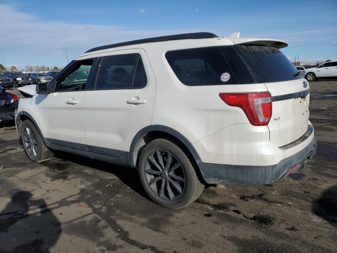 1FM5K8D87HGC32205 2017 Ford Explorer Xlt