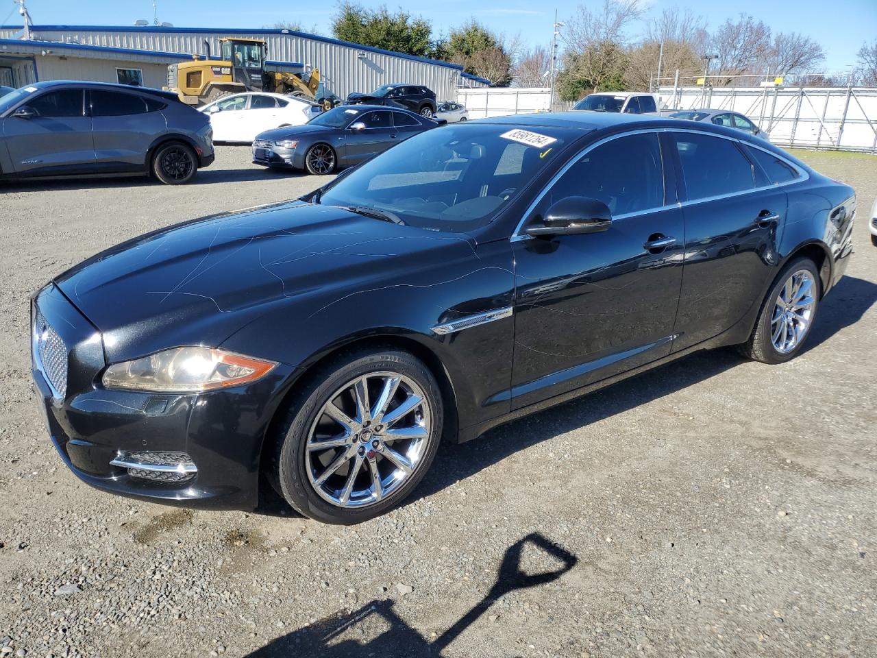 SAJWA1CB2BLV06085 2011 Jaguar Xj