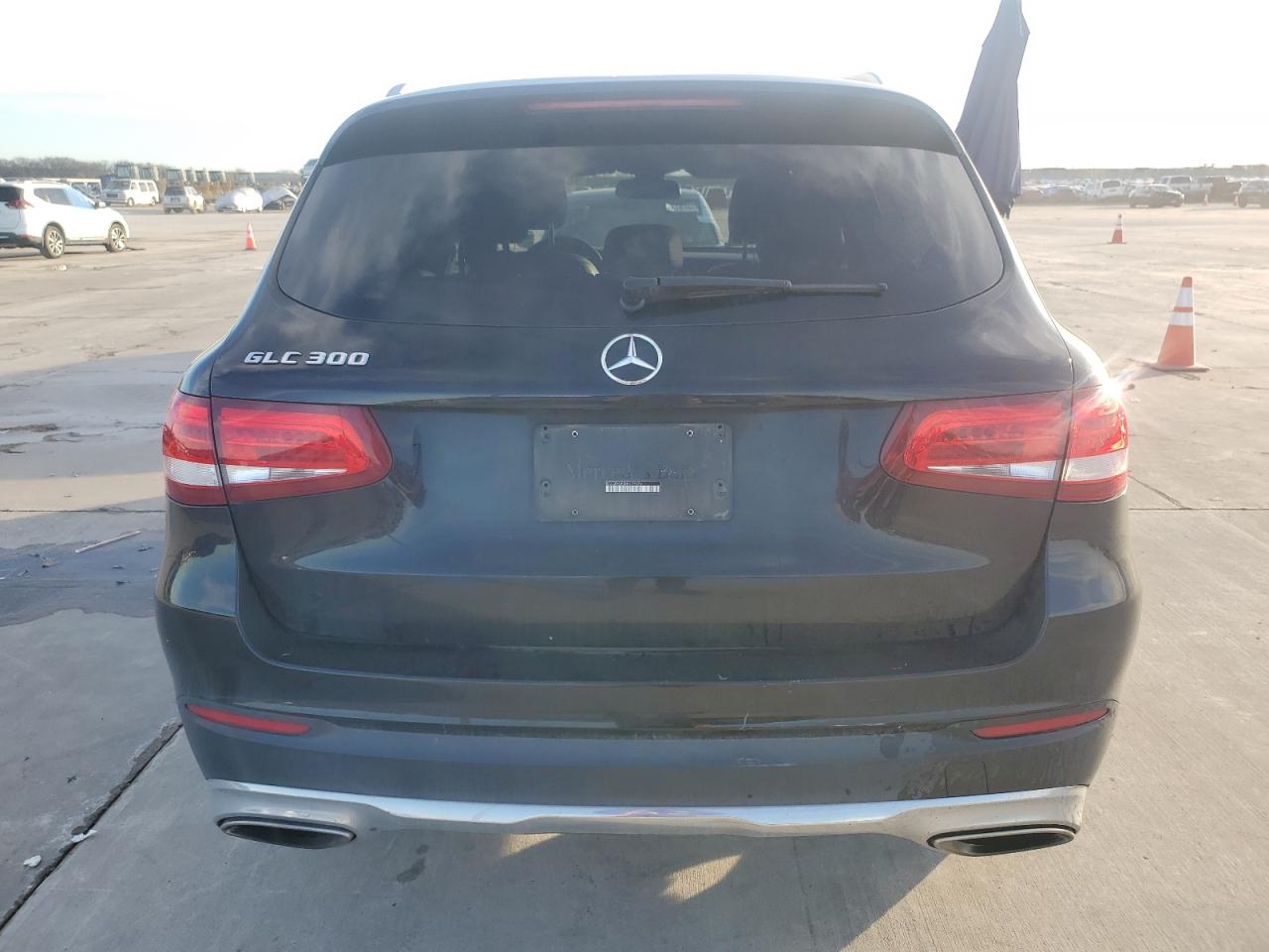 2017 Mercedes-Benz Glc 300 VIN: WDC0G4JBXHF129126 Lot: 85285564