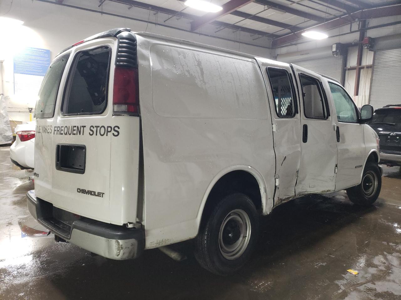 2000 Chevrolet Express G2500 VIN: 1GCGG25R1Y1260846 Lot: 84274454