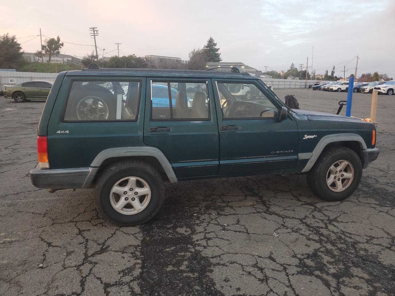 1998 Jeep Cherokee Sport VIN: 1J4FJ68S0WL205688 Lot: 87055544