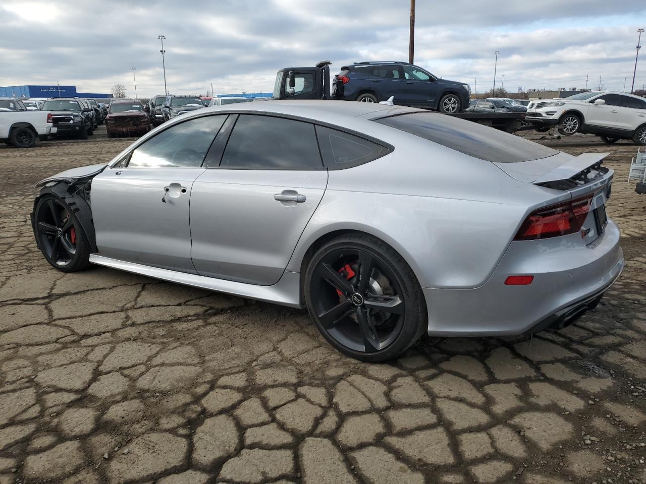 WUAWAAFC9JN900255 2018 Audi Rs7