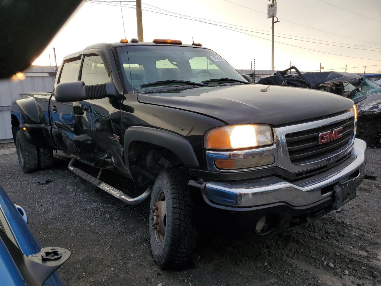 2005 GMC New Sierra K3500 VIN: 1GTJK33235F863716 Lot: 84085004