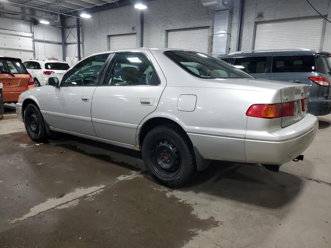 4T1BF22K21U960377 2001 Toyota Camry Le