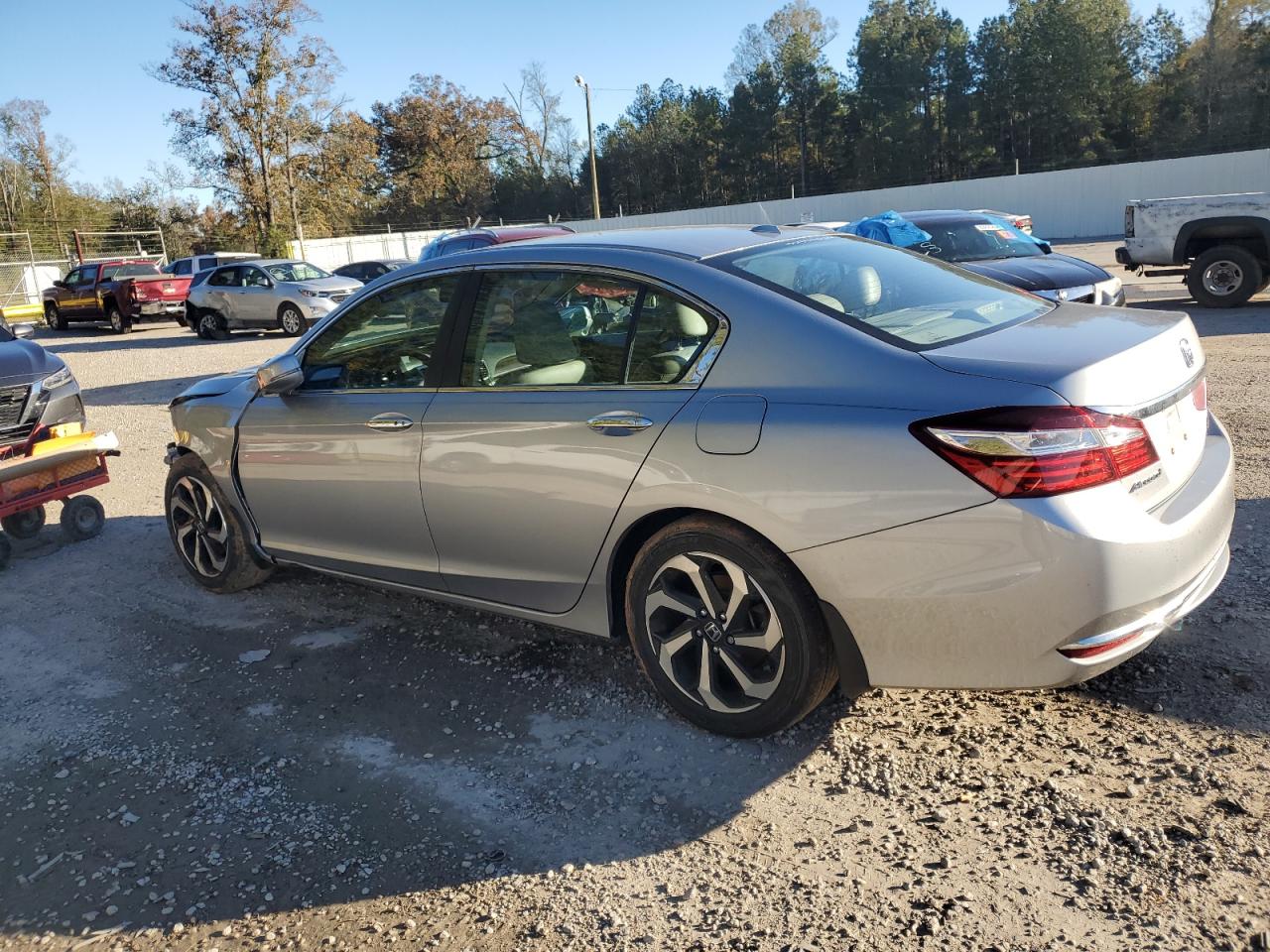 2016 Honda Accord Exl VIN: 1HGCR2F92GA187252 Lot: 83950054