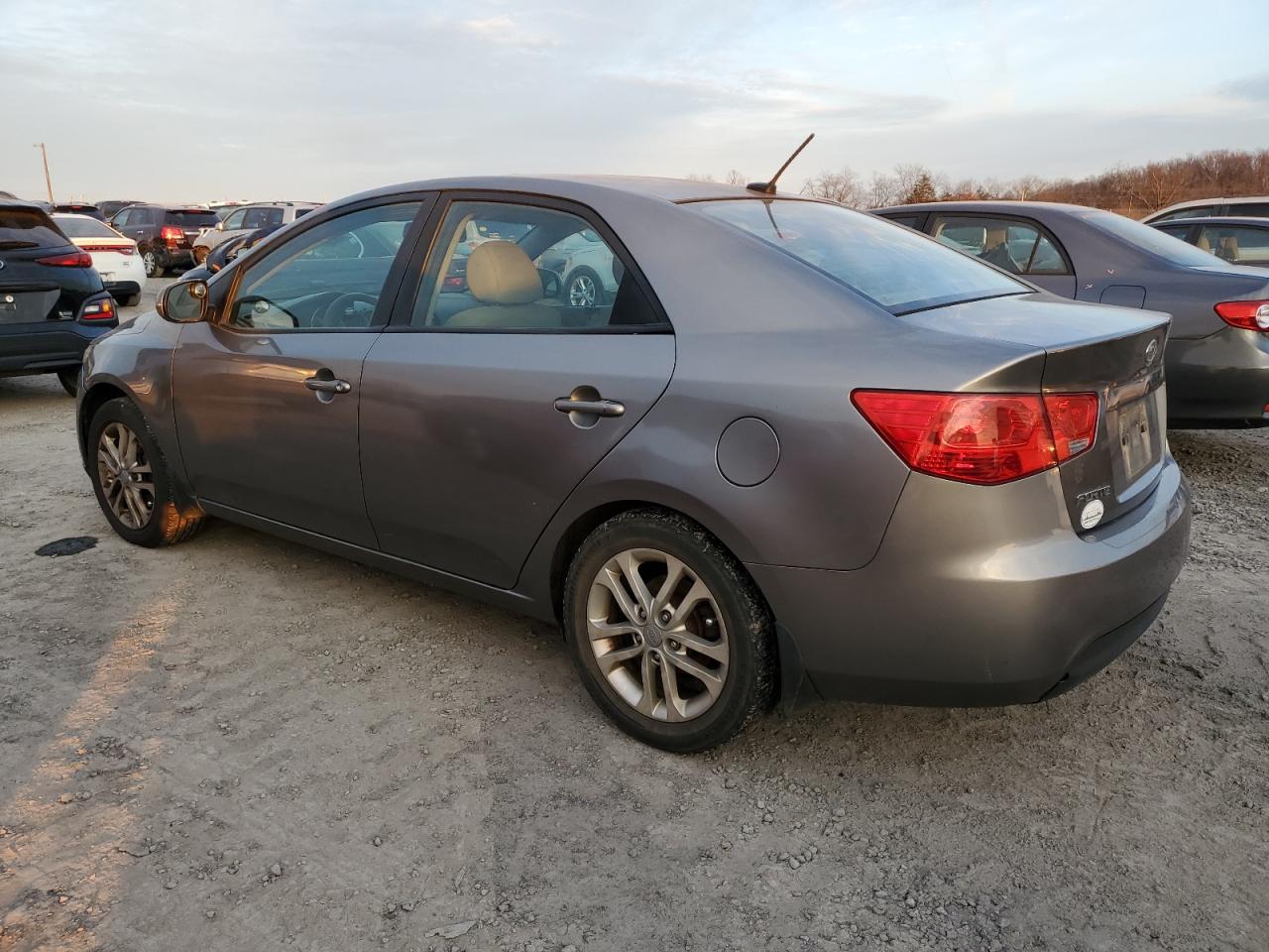 2012 Kia Forte Ex VIN: KNAFU4A29C5610652 Lot: 85921274