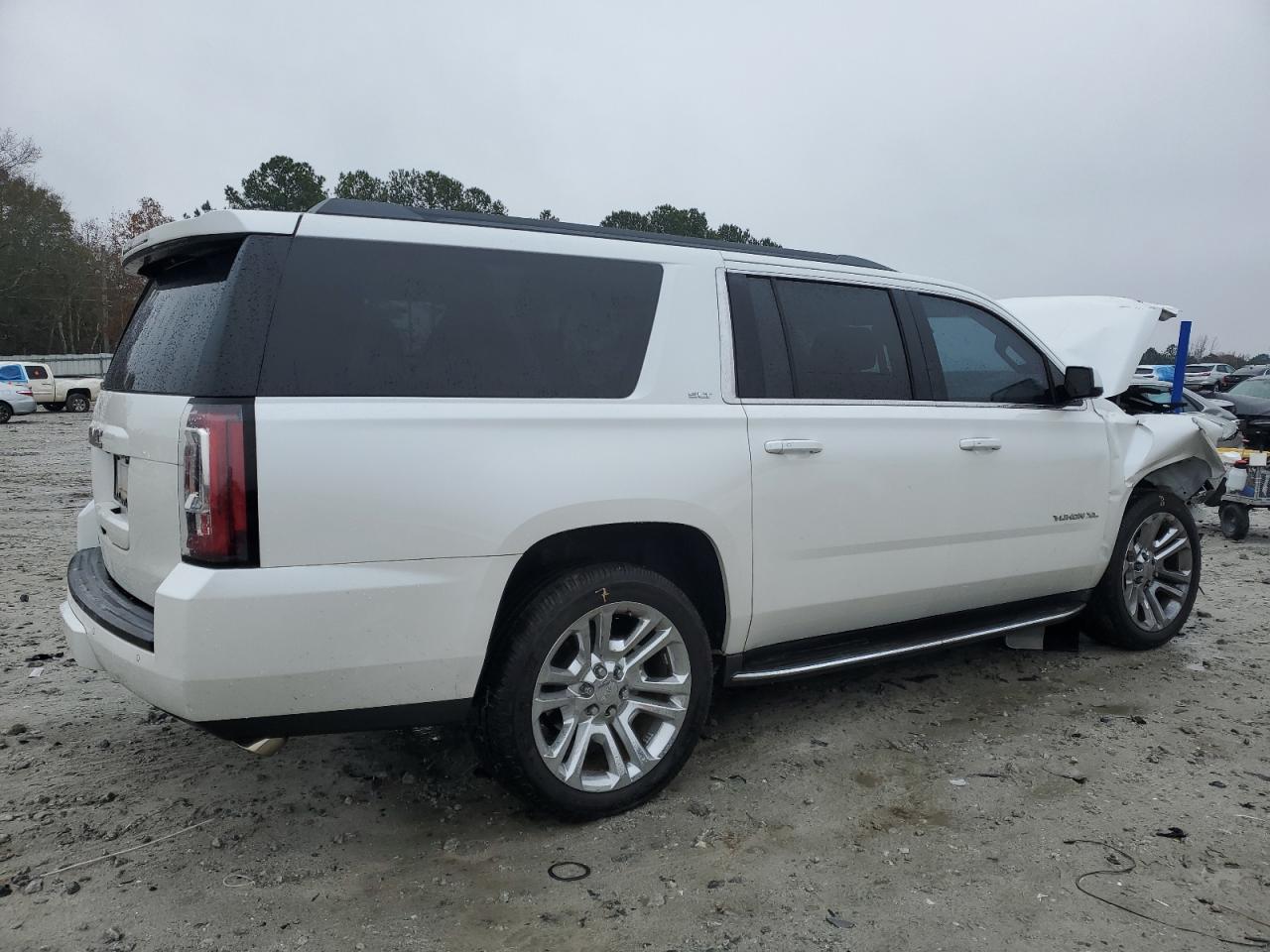 2016 GMC Yukon Xl C1500 Slt VIN: 1GKS1GKC3GR149812 Lot: 84247314