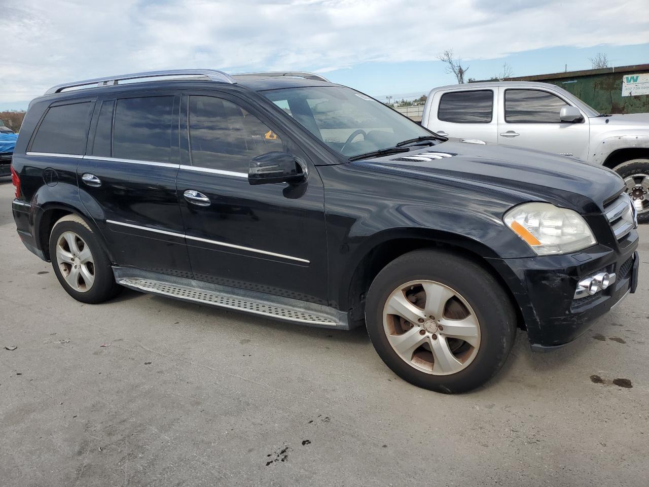 2011 Mercedes-Benz Gl 450 4Matic VIN: 4JGBF7BE3BA758299 Lot: 86825534