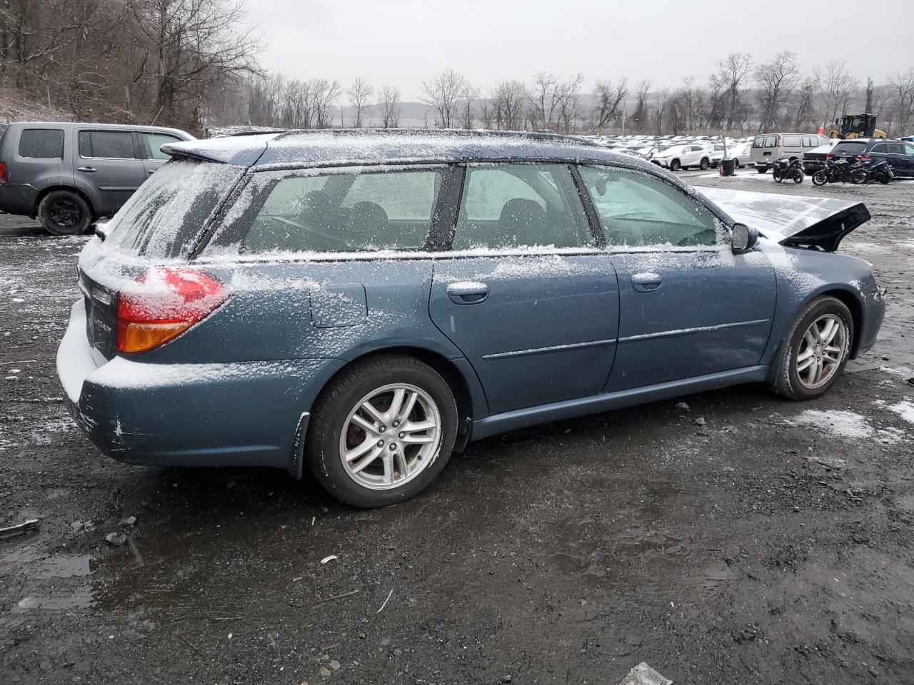 2005 Subaru Legacy 2.5I Limited VIN: 4S3BP626757372278 Lot: 84331754