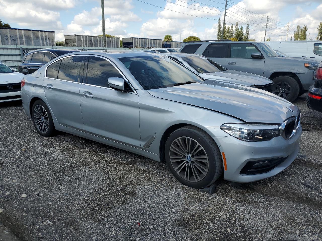 WBAJA9C52JG623073 2018 BMW 530E