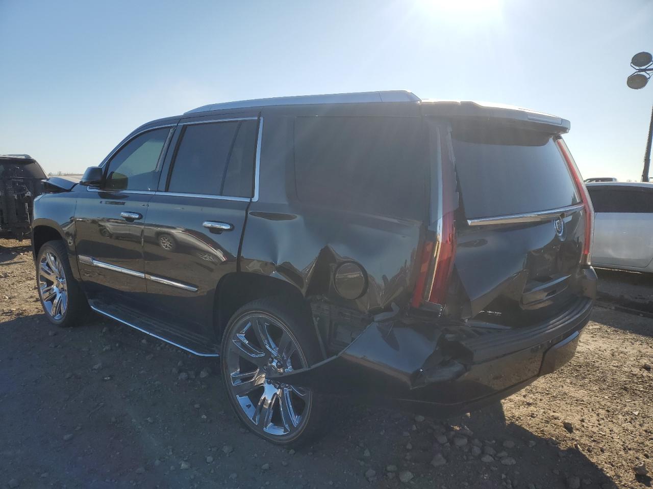 2015 Cadillac Escalade Luxury VIN: 1GYS4BKJ4FR205527 Lot: 83467074