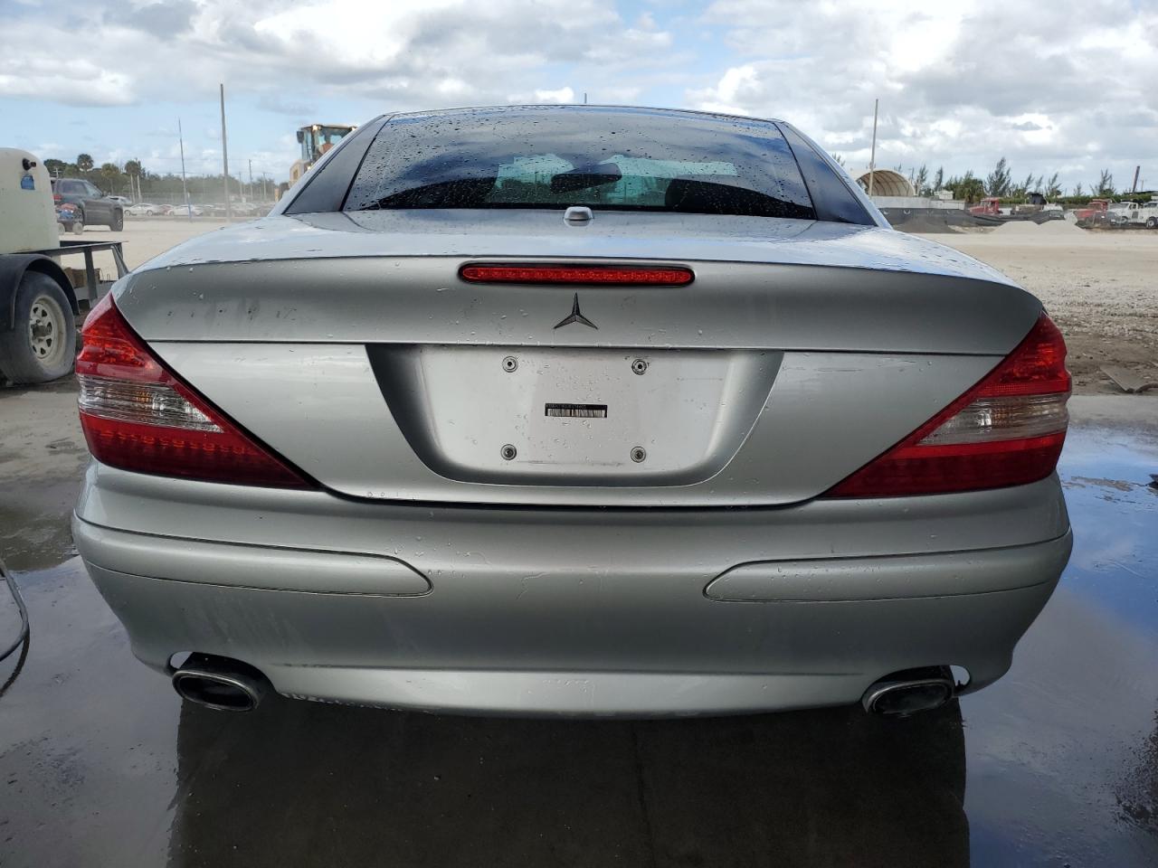 2007 Mercedes-Benz Sl 550 VIN: WDBSK71F27F124405 Lot: 84946224