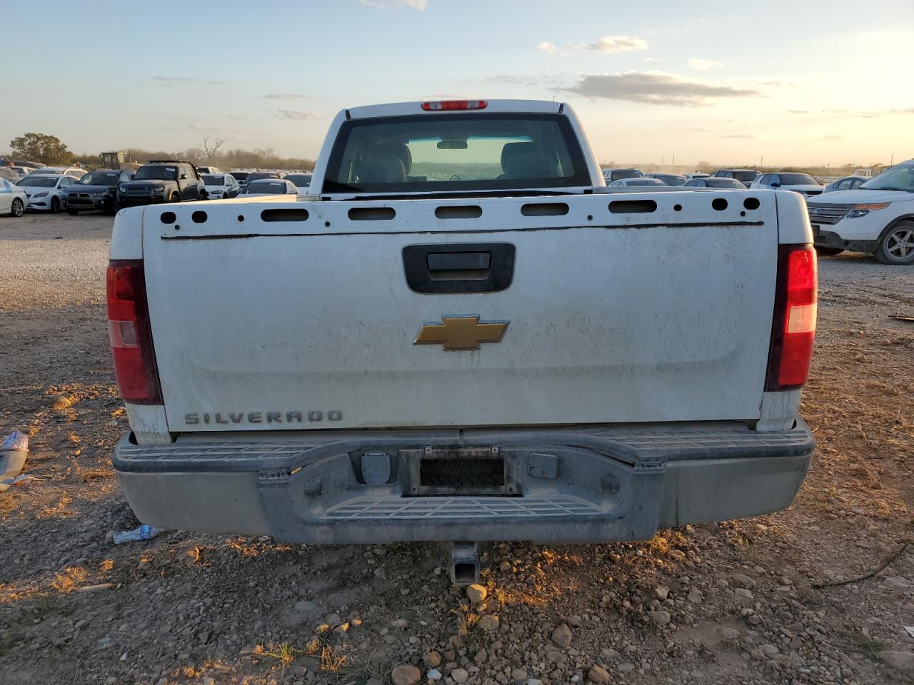 2013 Chevrolet Silverado K1500 VIN: 1GCRKPE02DZ324779 Lot: 86200244