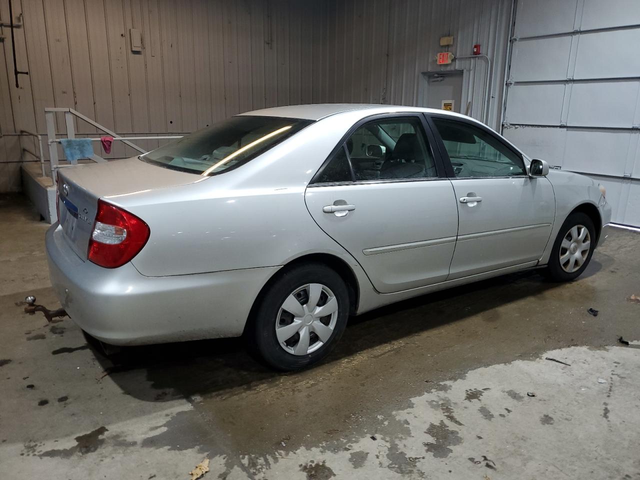 4T1BE32K22U007534 2002 Toyota Camry Le