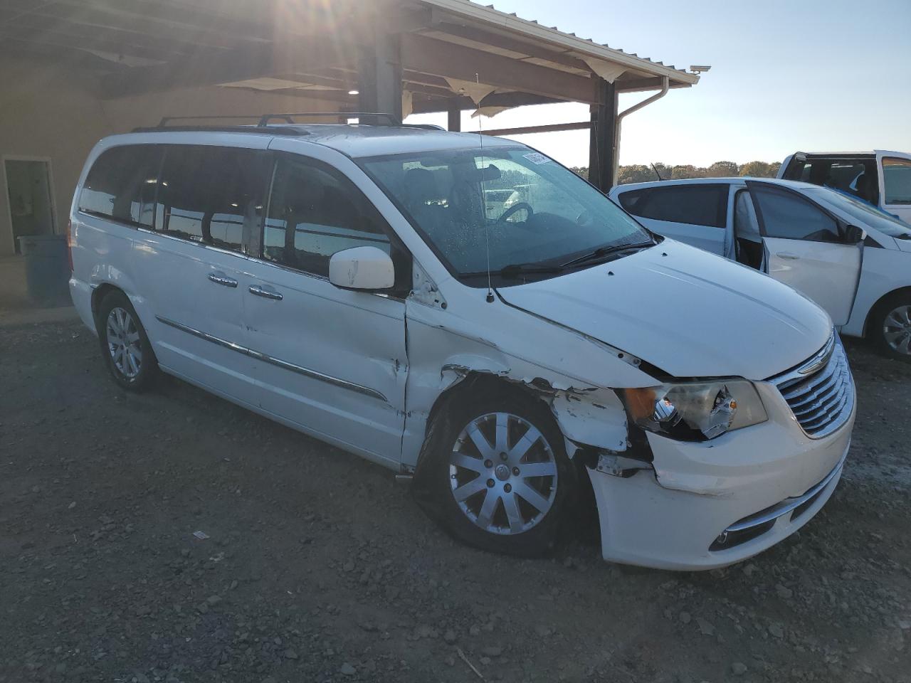 2011 Chrysler Town & Country Touring L VIN: 2A4RR8DG1BR619311 Lot: 83063154