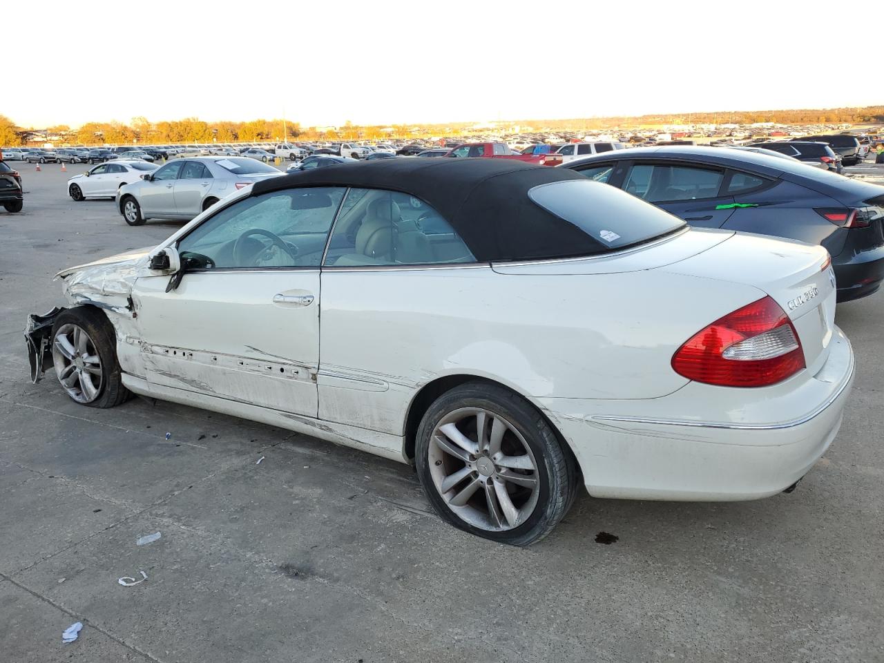 2008 Mercedes-Benz Clk 350 VIN: WDBTK56F08F235330 Lot: 84258894