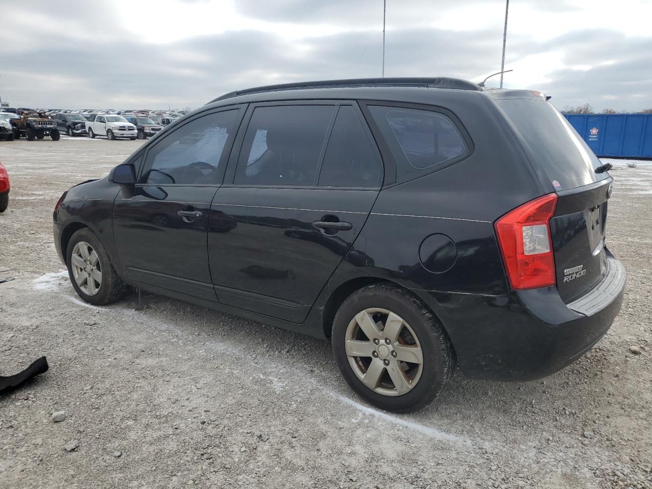 2008 Kia Rondo Base VIN: KNAFG525587165070 Lot: 82879854