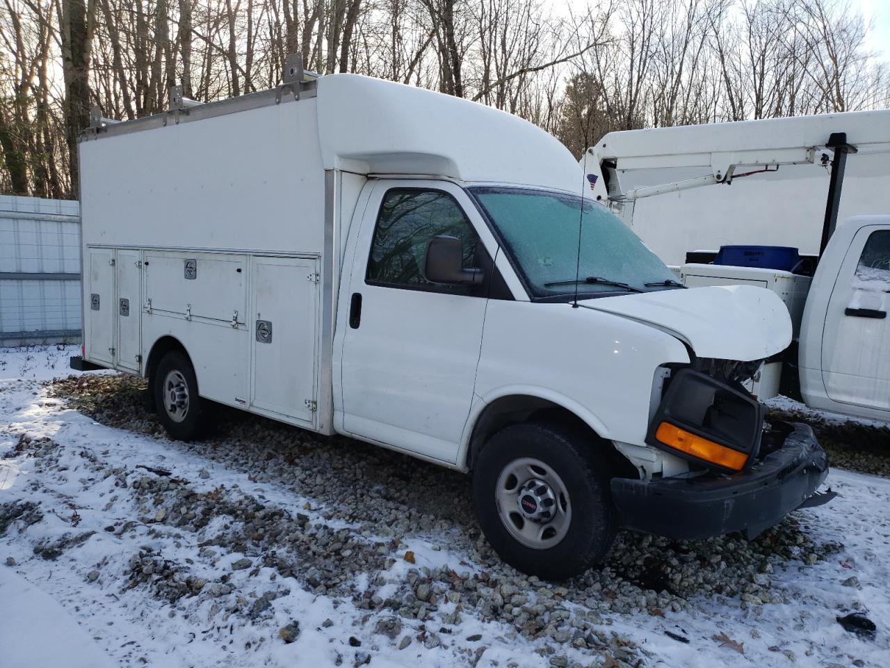 2015 GMC Savana Cutaway G3500 VIN: 1GD072CG6F1269232 Lot: 85615294