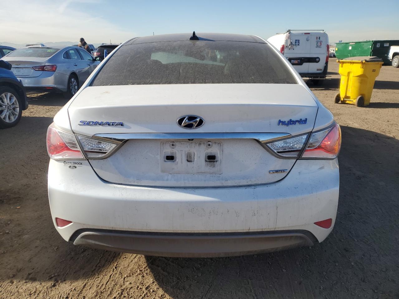 2015 Hyundai Sonata Hybrid VIN: KMHEC4A48FA119113 Lot: 84560554