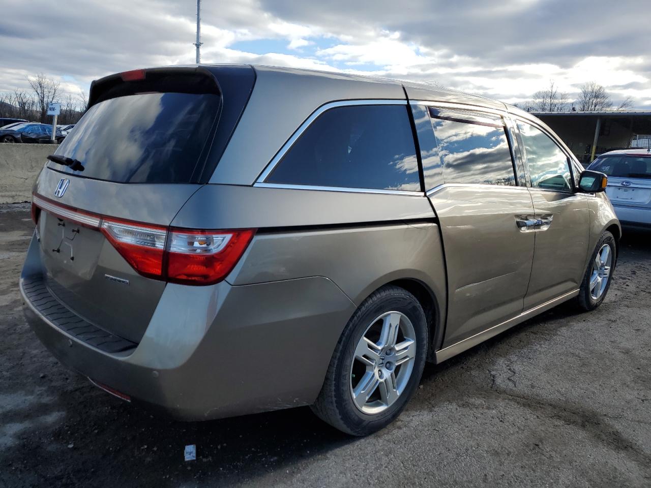 2011 Honda Odyssey Touring VIN: 5FNRL5H98BB082997 Lot: 85890314