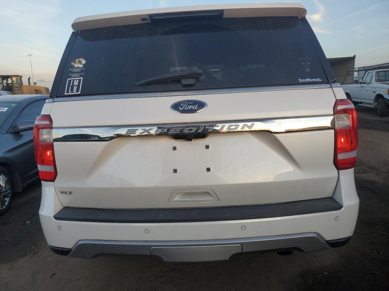 1FMJU1JT5JEA59374 2018 Ford Expedition Xlt