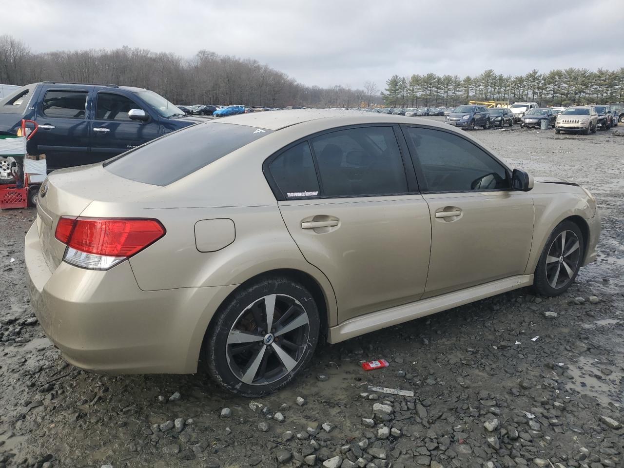 2010 Subaru Legacy 2.5I Premium VIN: 4S3BMBG69A3225746 Lot: 85234394