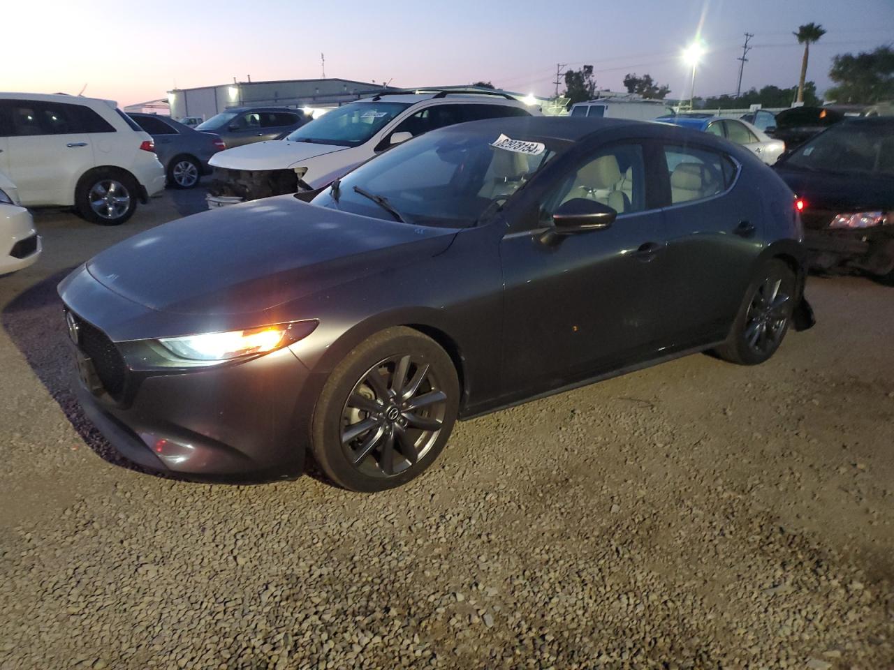 2019 Mazda 3 VIN: JM1BPBJM4K1125131 Lot: 82978154