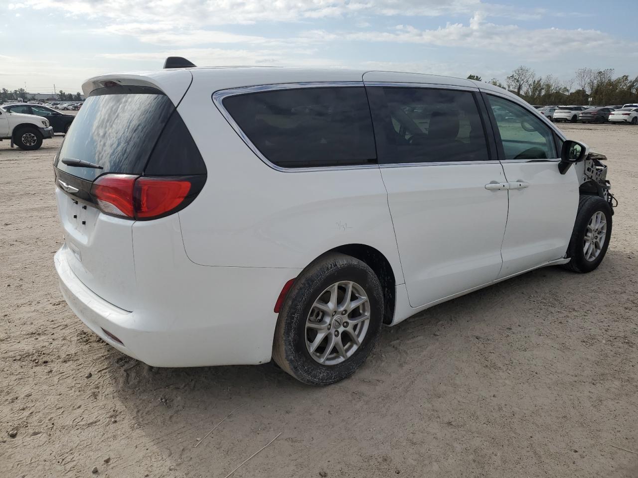 2022 Chrysler Voyager Lx VIN: 2C4RC1CG8NR160136 Lot: 85751734