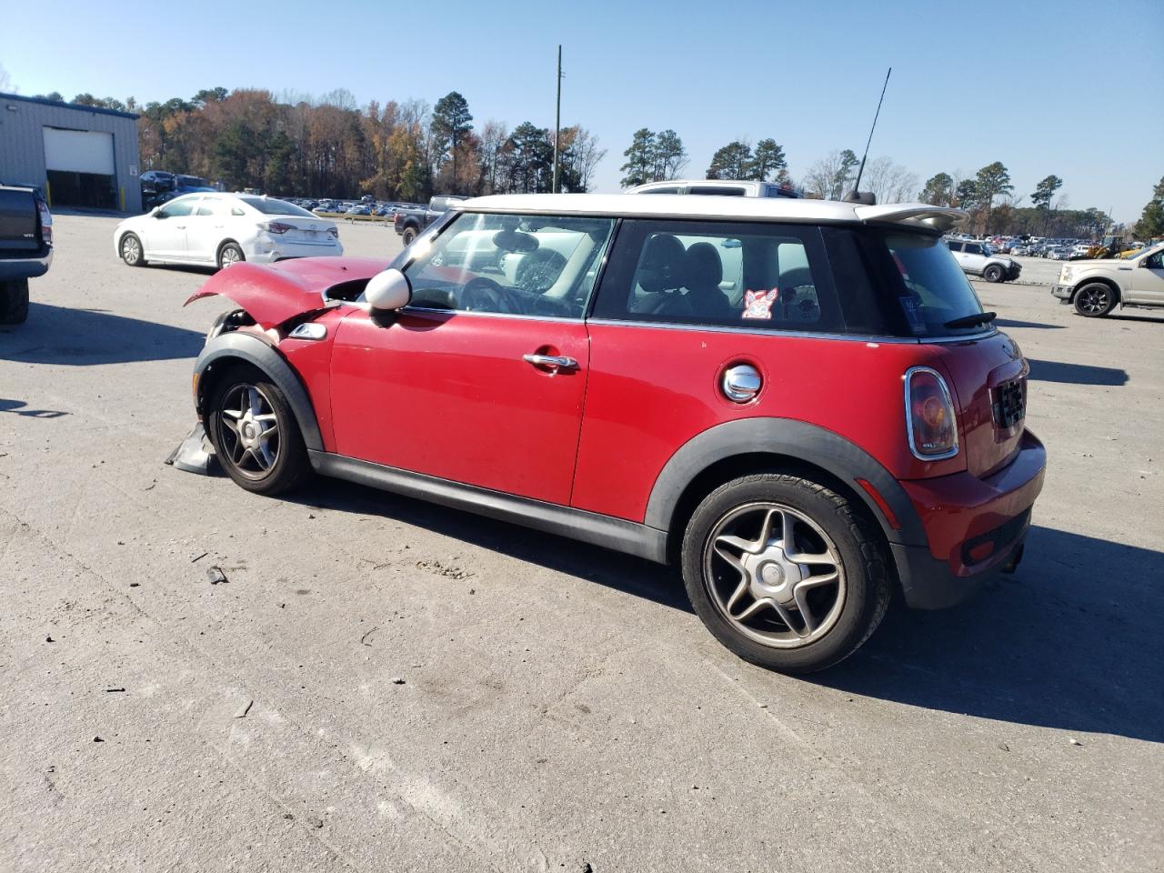 2009 Mini Cooper S VIN: WMWMF73589TW82683 Lot: 83070984