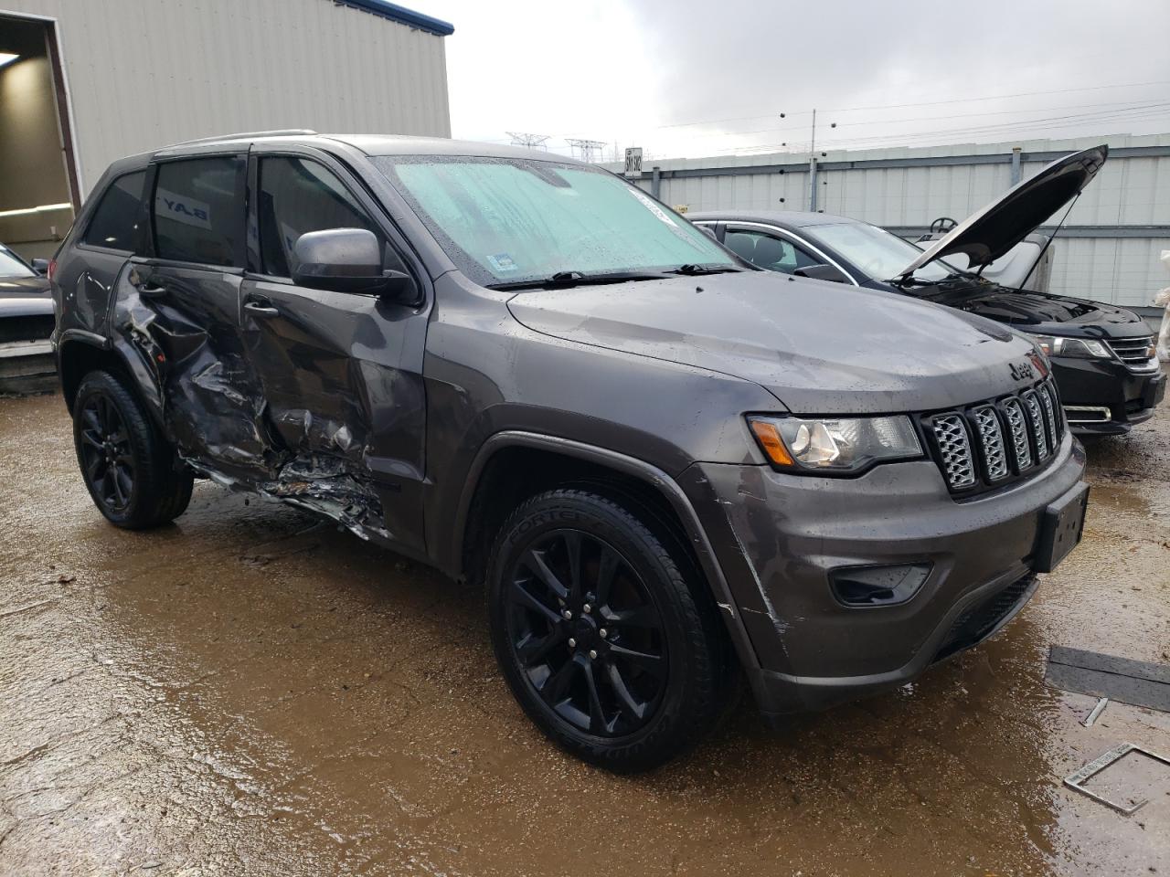 1C4RJFAG1HC760077 2017 Jeep Grand Cherokee Laredo