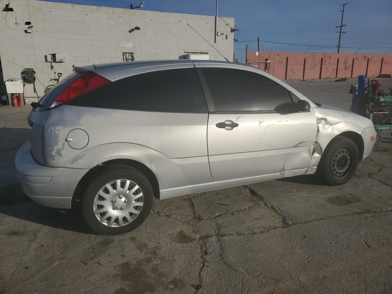 2007 Ford Focus Zx3 VIN: 1FAFP31N37W119725 Lot: 86739974