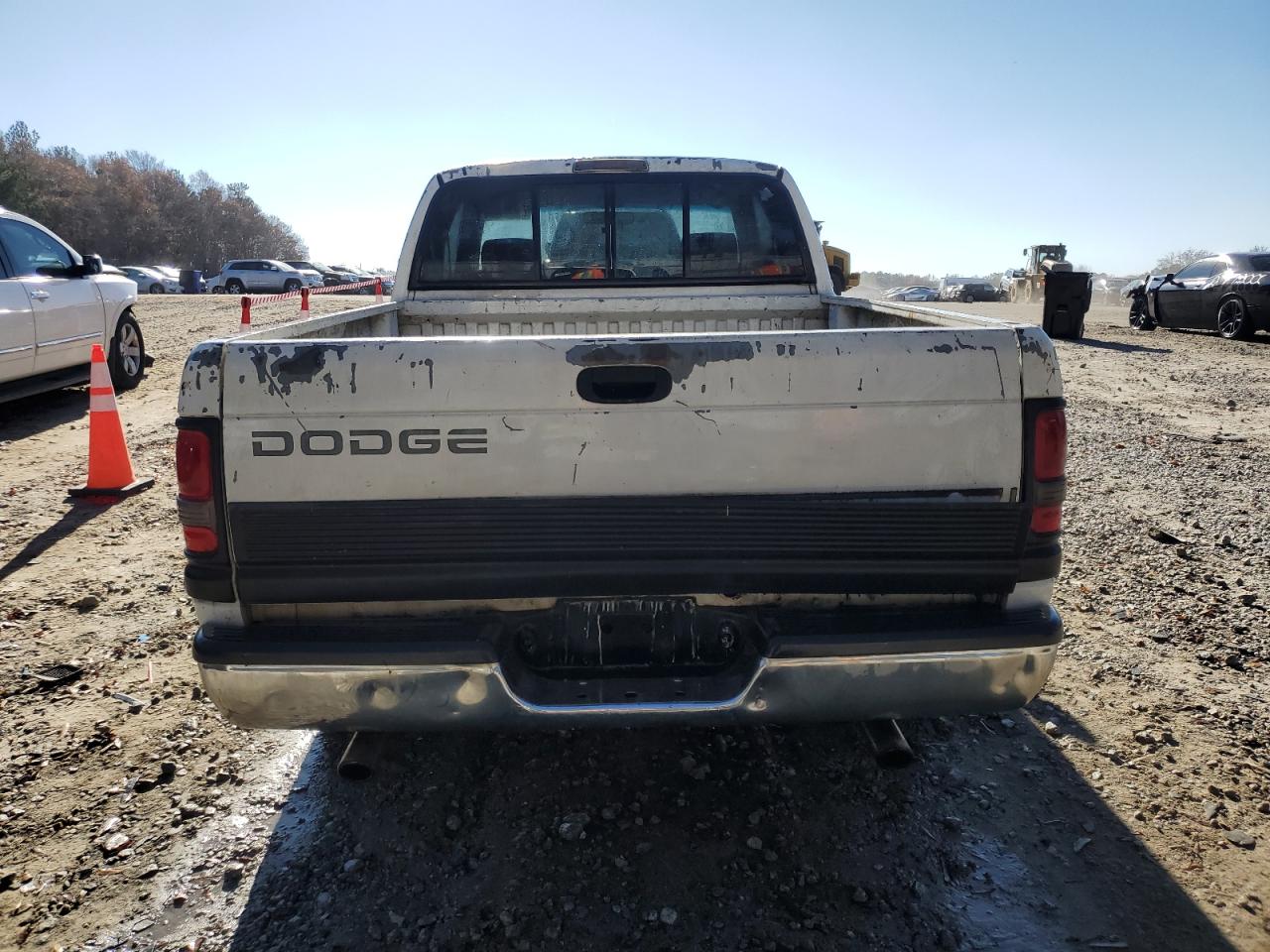 1997 Dodge Ram 1500 VIN: 1B7HC13Y4VJ611524 Lot: 85690664