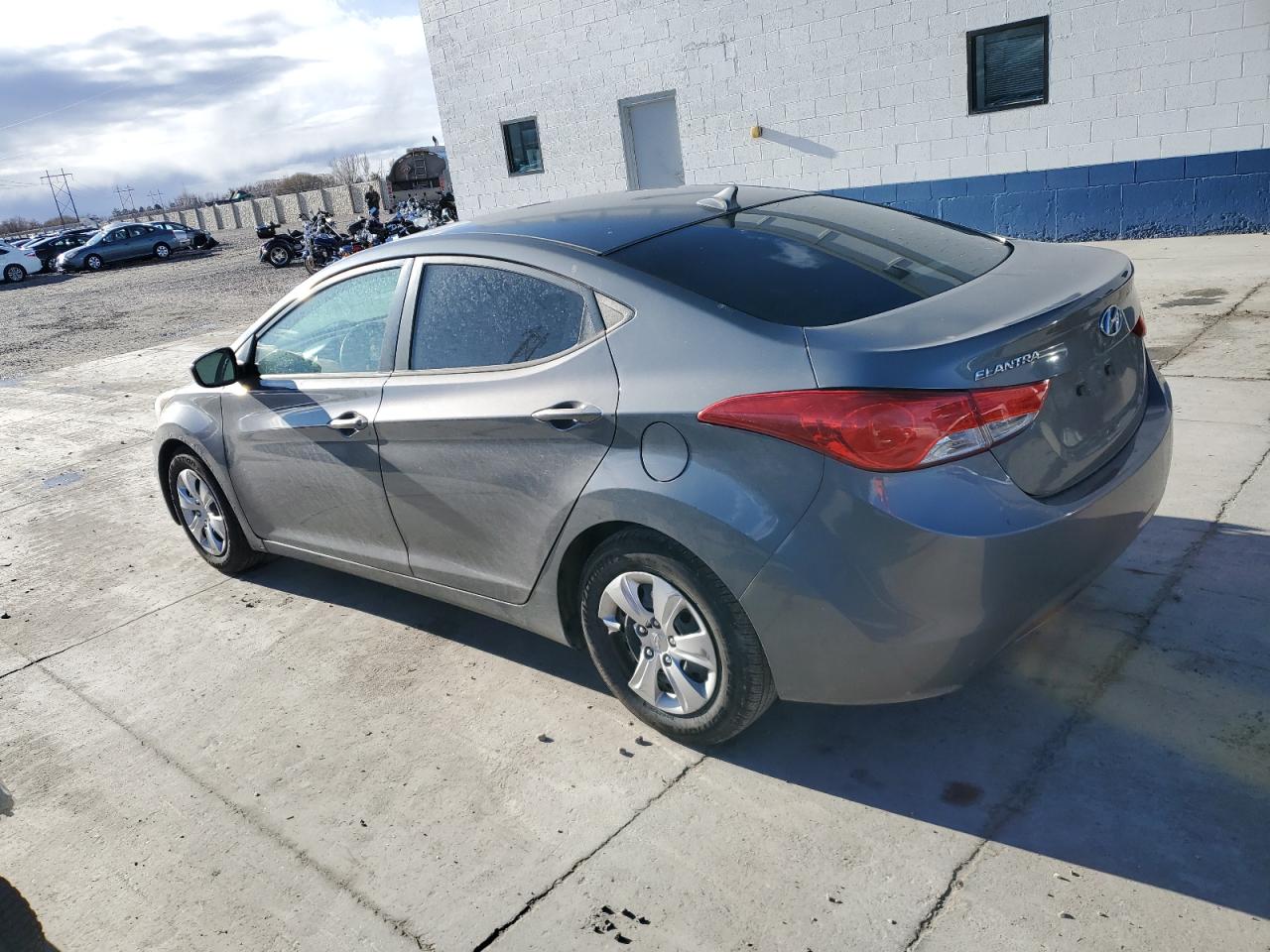 5NPDH4AE8DH364333 2013 Hyundai Elantra Gls