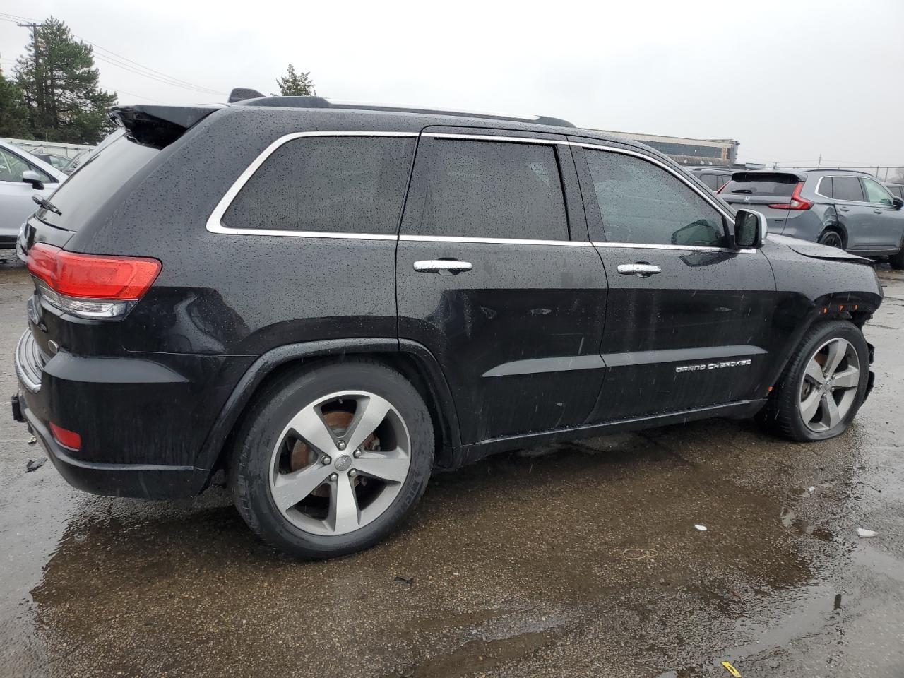 1C4RJFCG7FC925995 2015 Jeep Grand Cherokee Overland