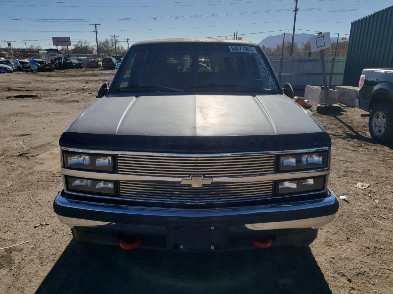 1993 Chevrolet Suburban K1500 VIN: 1GBFK16K8PJ357857 Lot: 84077364