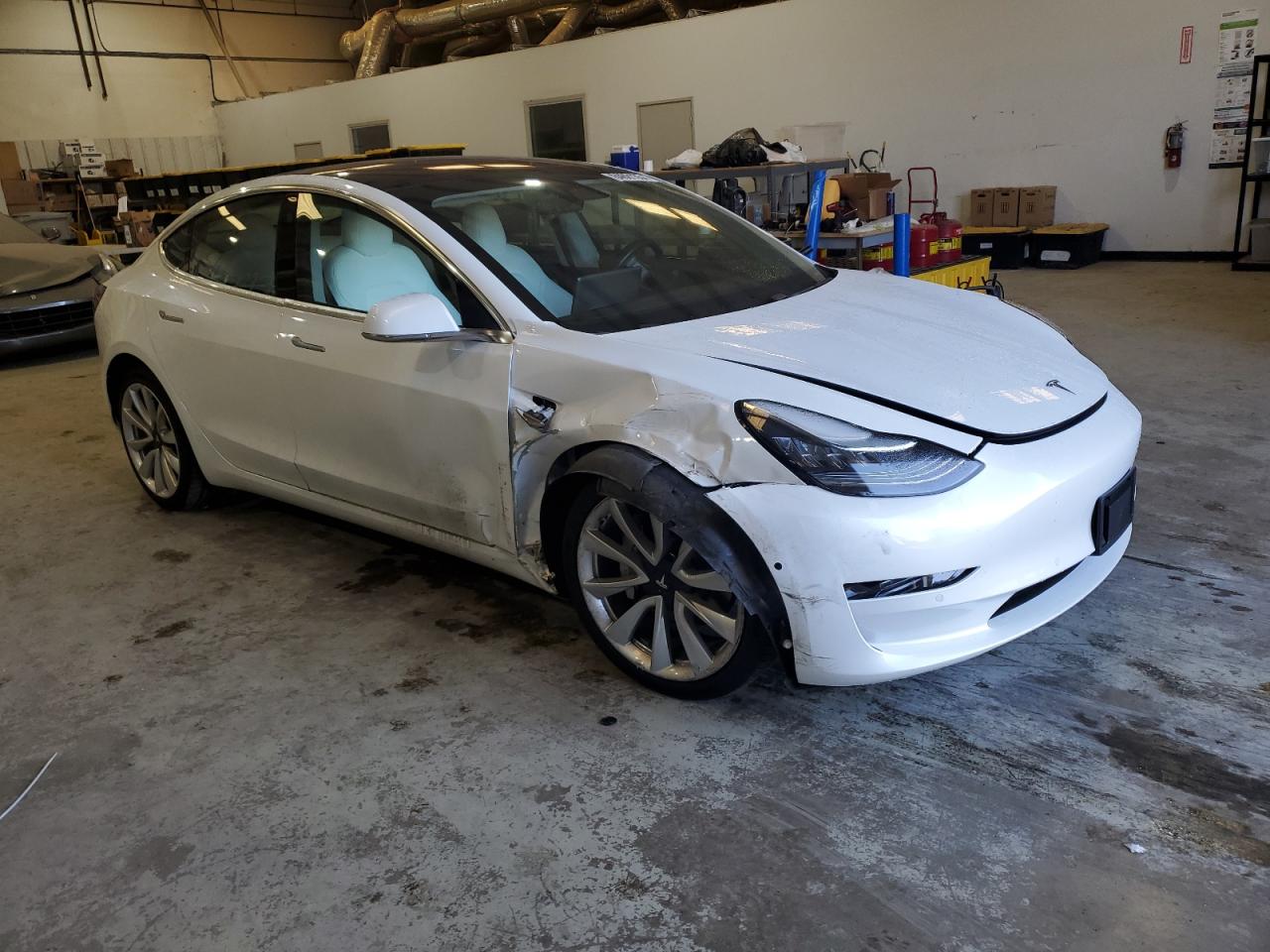 2018 Tesla Model 3 VIN: 5YJ3E1EBXJF098066 Lot: 84601354