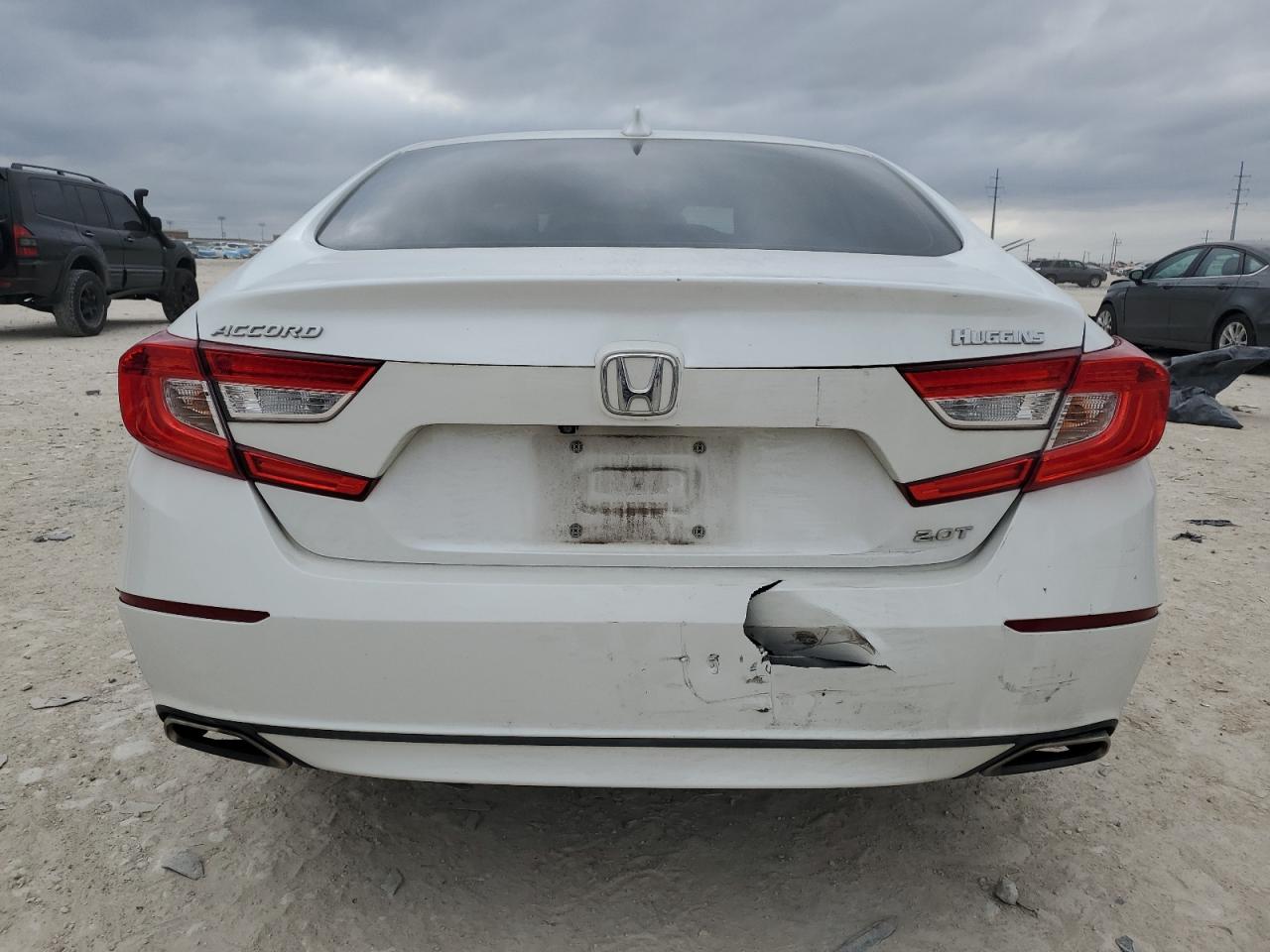 1HGCV2F52JA007770 2018 Honda Accord Exl