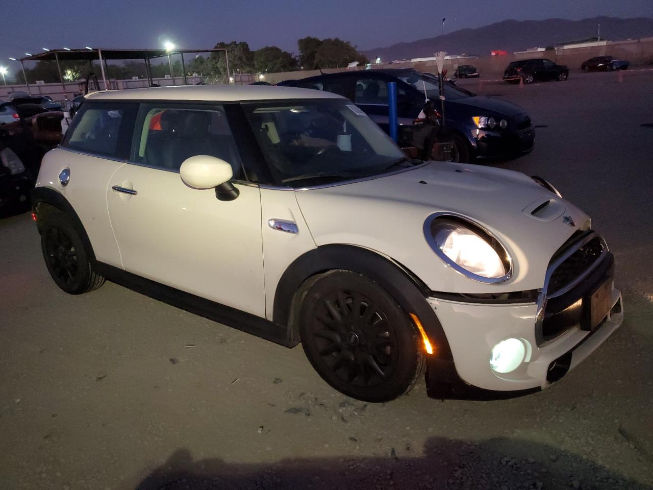 2021 Mini Cooper S VIN: WMWXR5C07M2N02993 Lot: 83905584