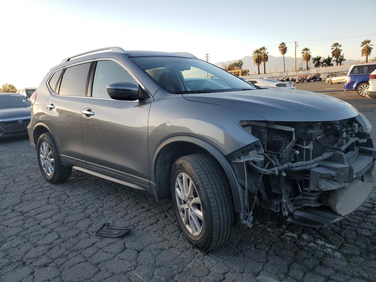 2018 Nissan Rogue S VIN: KNMAT2MT1JP616441 Lot: 83850264