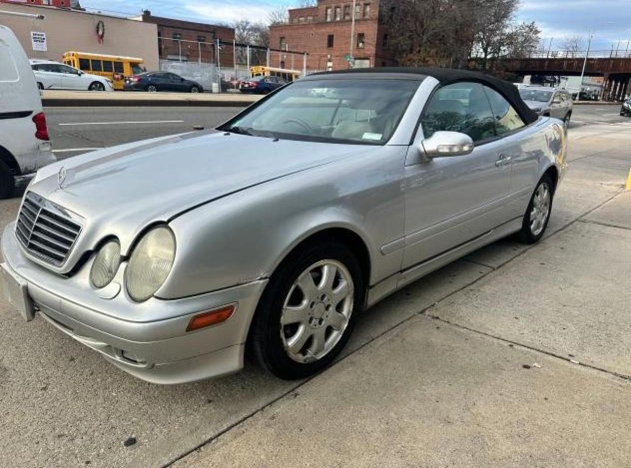 2003 Mercedes-Benz Clk 320 VIN: WDBLK65G93T143238 Lot: 85963694