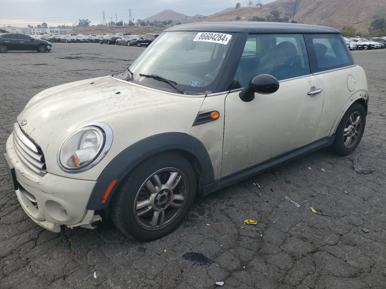 2013 Mini Cooper VIN: WMWSU3C54DT683814 Lot: 86604284