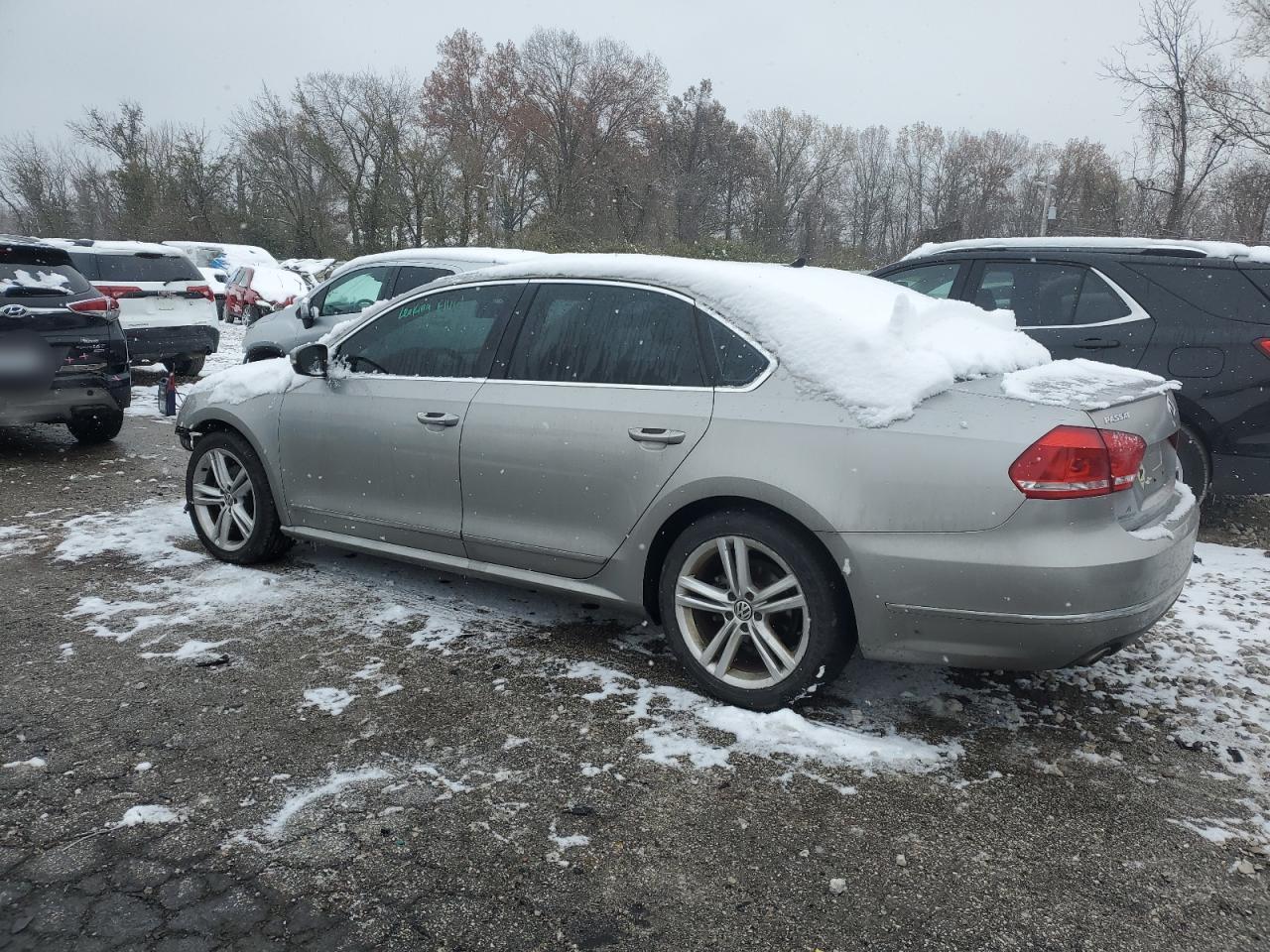 2013 Volkswagen Passat Sel VIN: 1VWCN7A36DC005284 Lot: 82794454