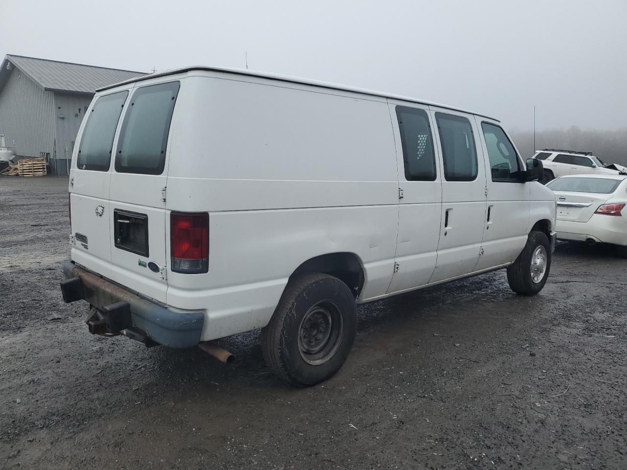 1FTNE2EW7BDA77153 2011 Ford Econoline E250 Van