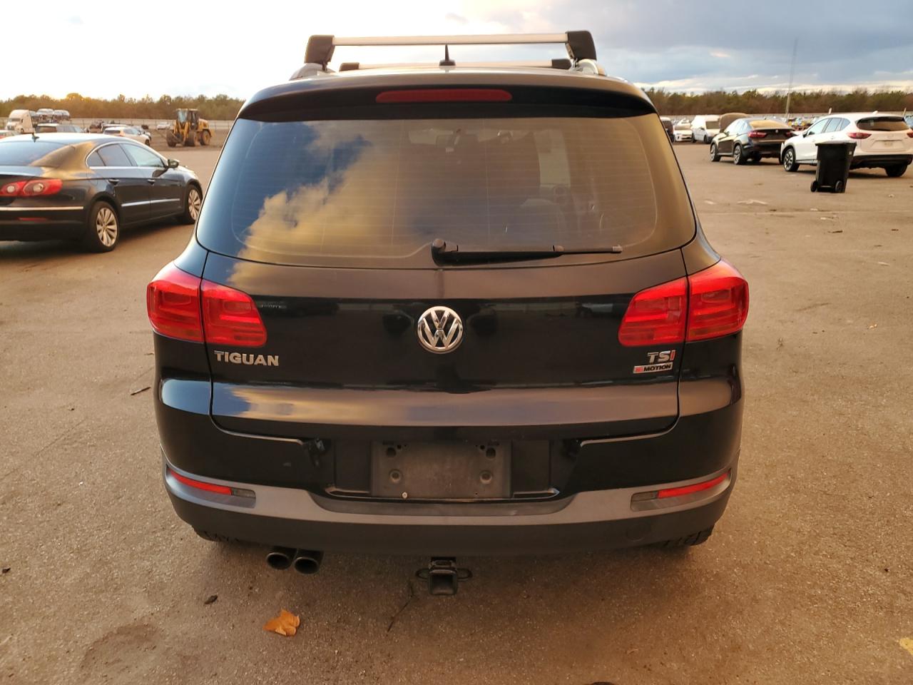 2016 Volkswagen Tiguan S VIN: WVGBV7AX2GW577985 Lot: 82841084