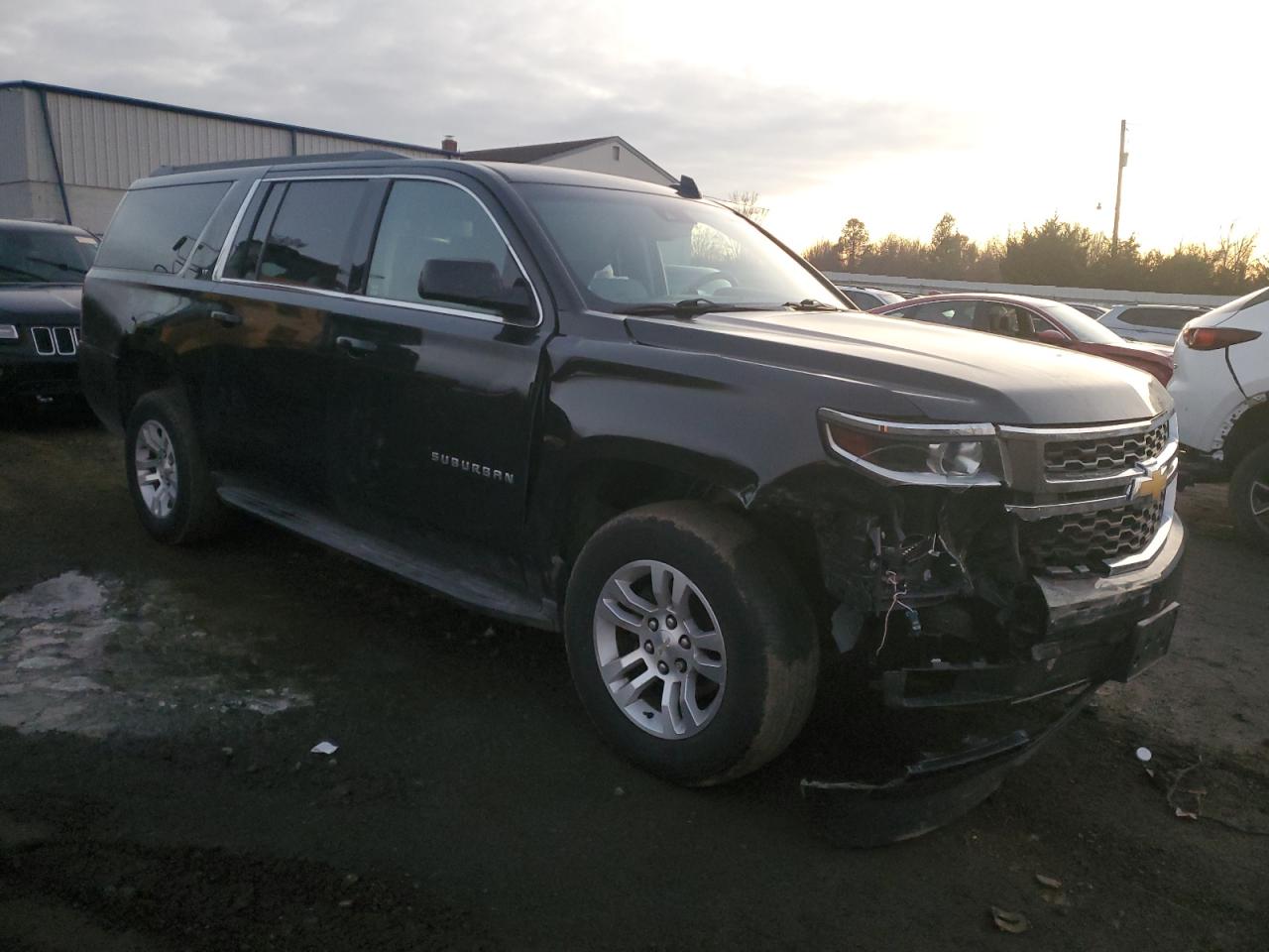 2017 Chevrolet Suburban K1500 Lt VIN: 1GNSKHKC2HR230291 Lot: 86348484