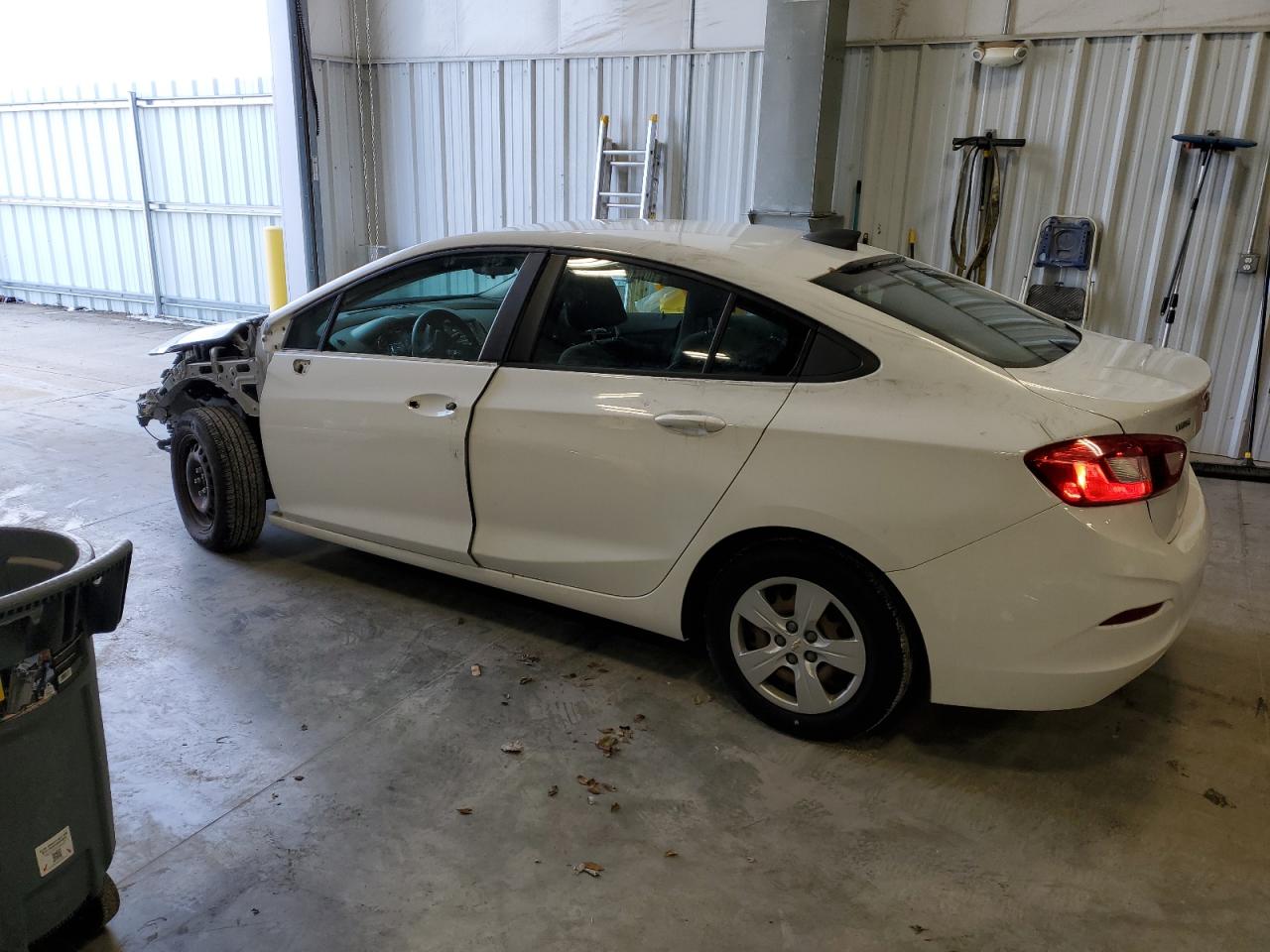 2017 Chevrolet Cruze Ls VIN: 1G1BC5SM0H7176412 Lot: 85047954