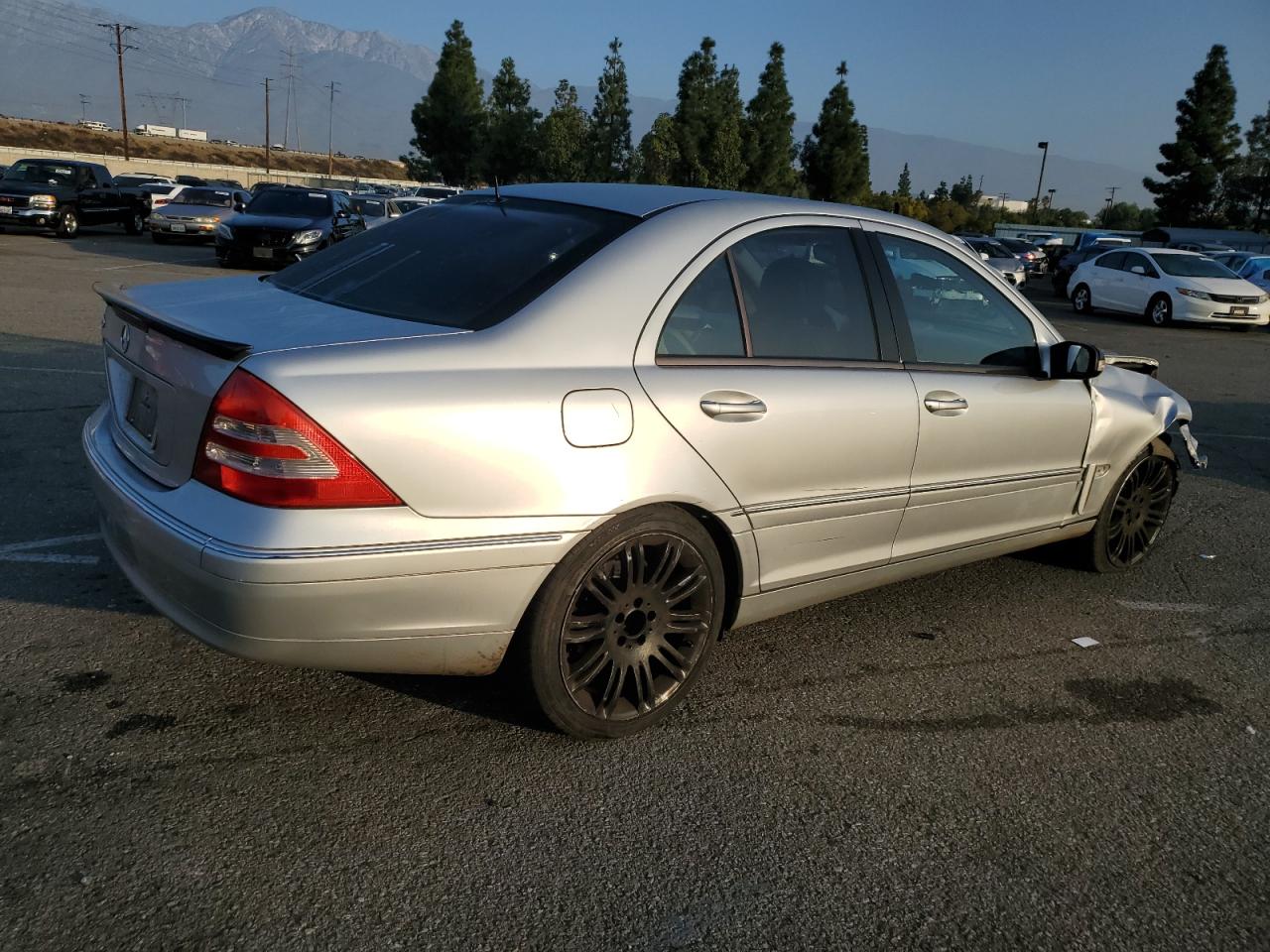 2002 Mercedes-Benz C 240 VIN: WDBRF61J22E003471 Lot: 82832784