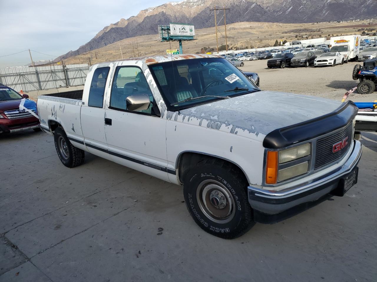 1993 GMC Sierra C2500 VIN: 2GTFC29K3P1514053 Lot: 85088274