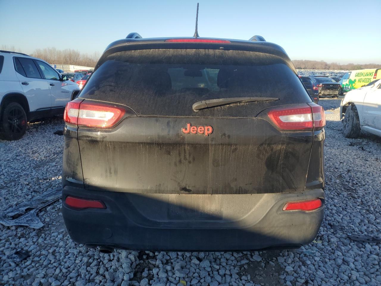 1C4PJLAB3HW535975 2017 Jeep Cherokee Sport