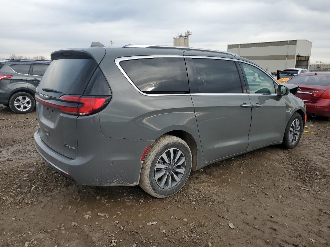 2021 Chrysler Pacifica Hybrid Touring L VIN: 2C4RC1L7XMR597005 Lot: 86819264